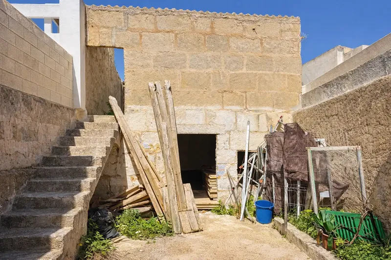 A rare opportunity has arisen in the historic center of Artà: a ruin with an approved construction project for an extraordinary townhouse — photo 5