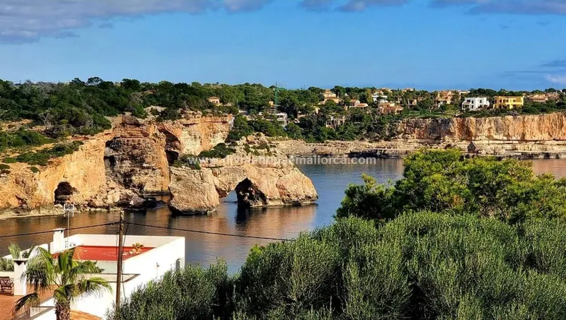 Chalet on second line in Cala Llombards with views of Es Pontás — photo 1
