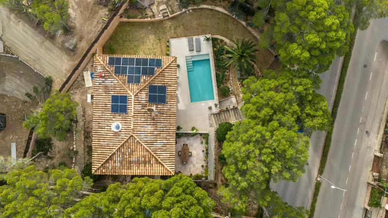 Detached house with views and pool — photo 5