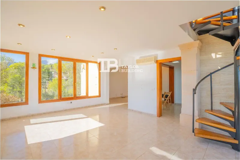 Property for sale in Puigpunyent, Galilea area, Balearic Islands. Opportunity offered by Taylor Building. Good condition — photo 8
