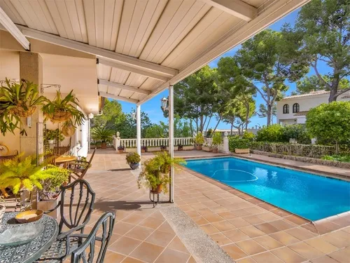 Mediterranean Villa for Sale in Luxury Area of Cas Catala — photo 1