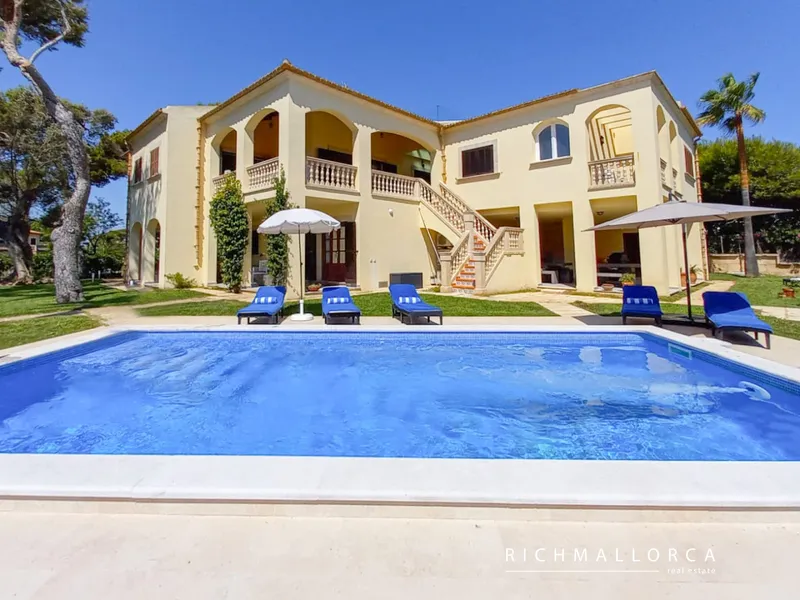 Deluxe villa with rental licence in Playa de Muro — photo 7