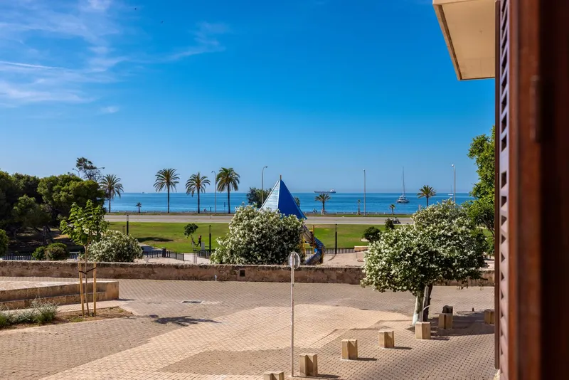 Apartment with large terrace and sea views in Calatrava — photo 1