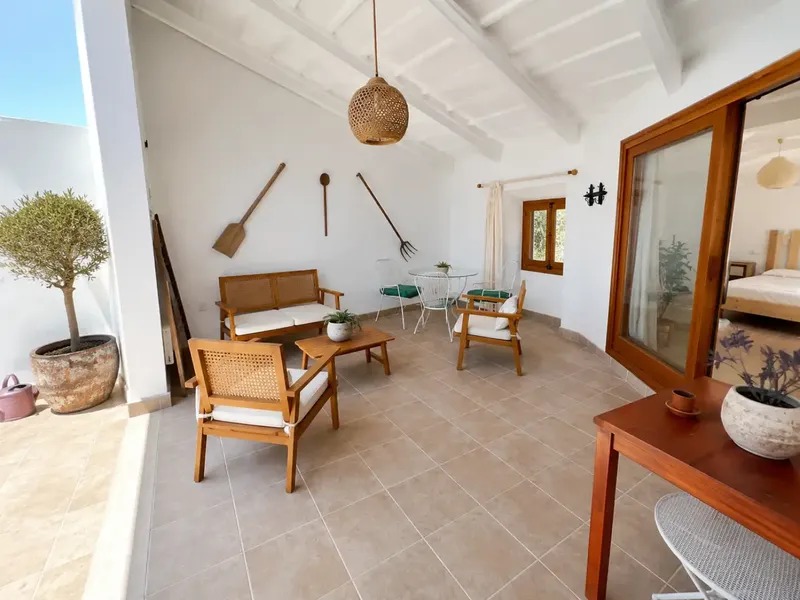 In the historic center of Pollença, a beautiful Mallorcan house is for rent, ideal for long stays (11 months), combining — photo 4