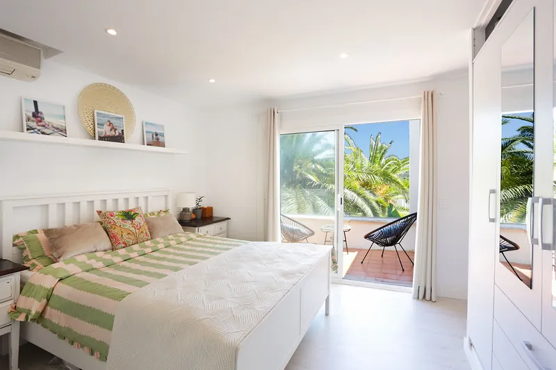 Beautiful family semi-detached house in a good location in Santa Ponsa — photo 11