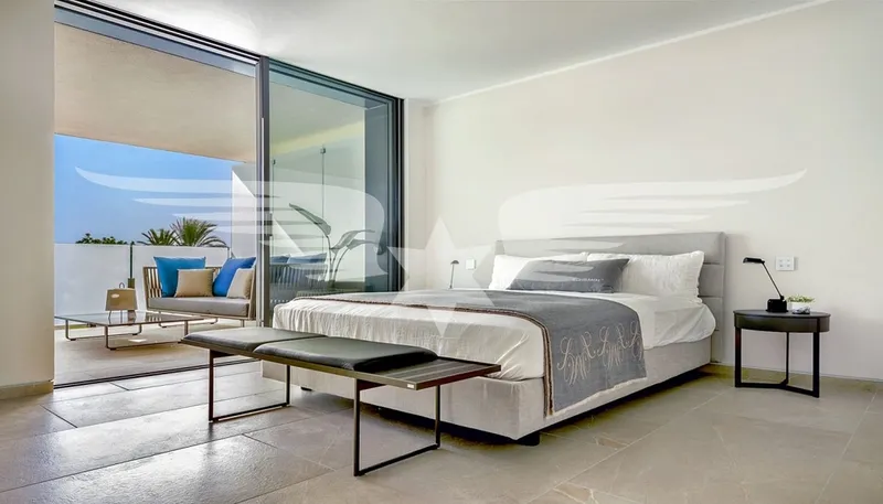 New construction l Modern sea view apartment in Palma — photo 12