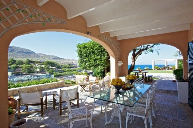 Frontline villa for sale in Mallorca's North with direct access to the beach in Cala Sant Vicenç, Mallorca — photo 1