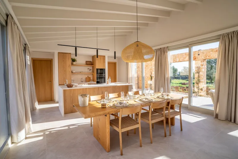 New build finca with modern living concept and Mediterranean facade in Calonge — photo 7