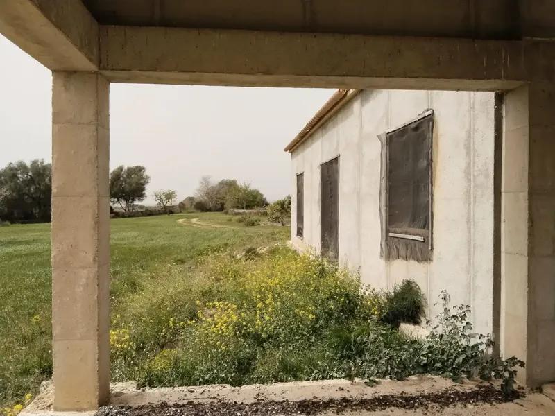 Rustic estate with about 24,000m² of land and an unfinished construction of about 157m² all on one floor — photo 12