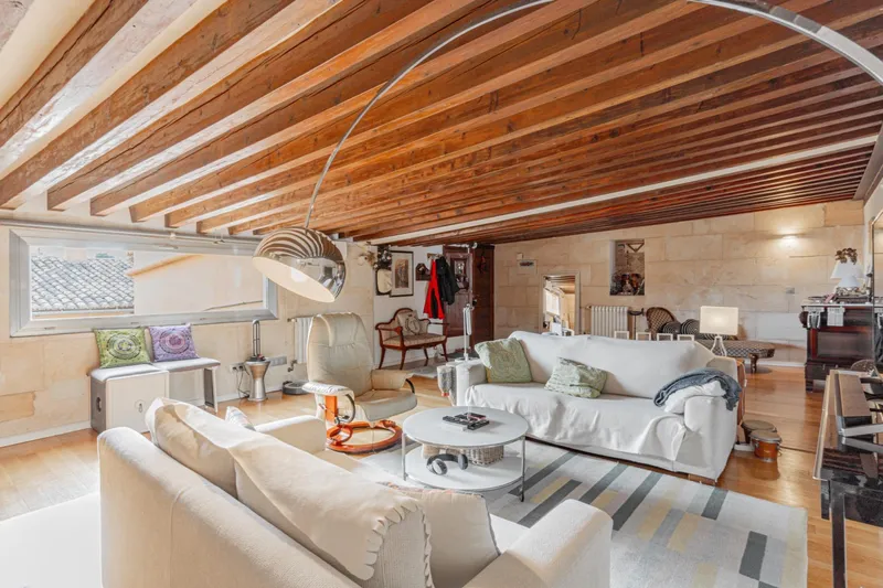 Renovated penthouse — photo 8