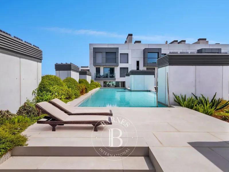 Modern Apartment with Terrace in Nou Llevant — photo 2