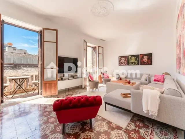 Apartment in El Mercat — photo 1