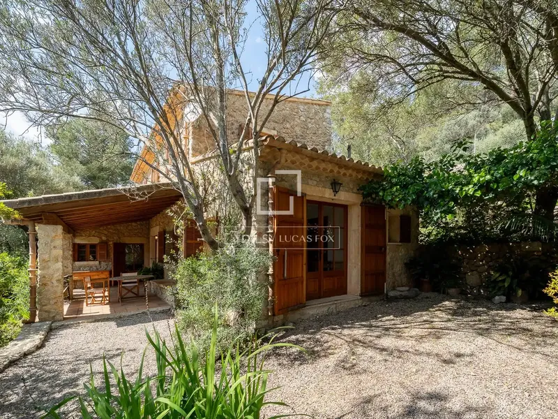 Lucas Fox presents this authentic rustic Mallorcan farmhouse for temporary rental in Mancor de la Vall, one of the most charming villages — photo 1