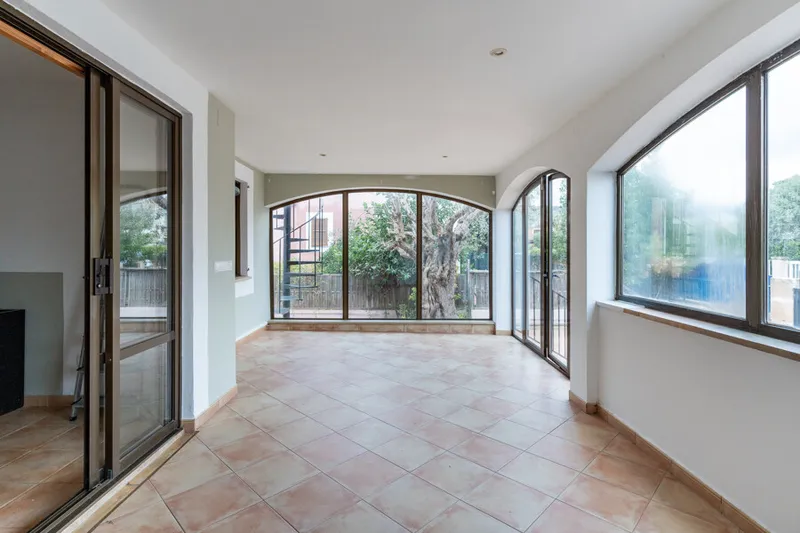 Charming Three-Bedroom House near Bunyola with Mountain Views — photo 6