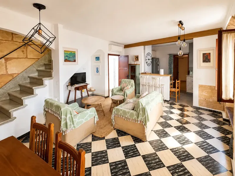 Charming Mallorcan house for rent in the historic center of Pollença, ideal for long stays (11 months), combining — photo 11