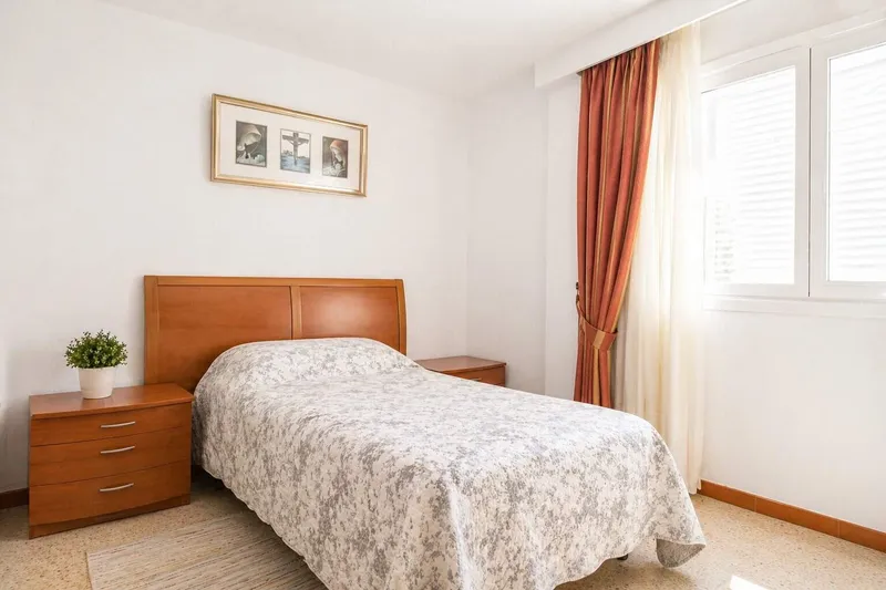 88m² apartment with 4 rooms, balcony and sea view for sale — photo 8