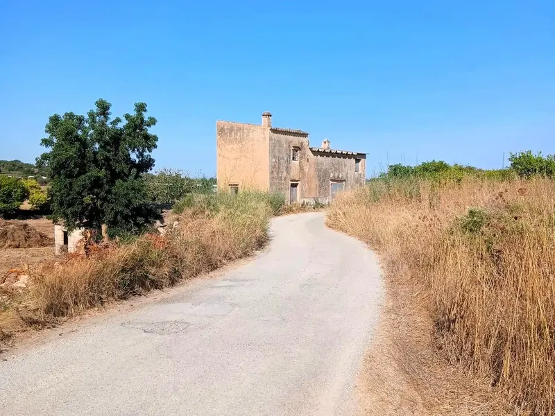 Antique Mallorcan house built around 1800, located a few minutes from Manacor, in a quiet area with good access by — photo 3