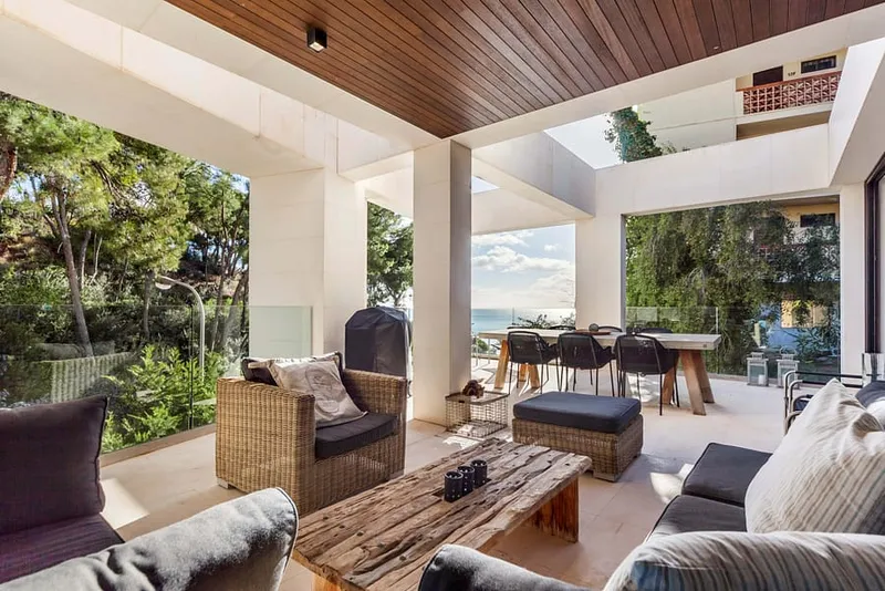Modern villa with sea views — photo 4