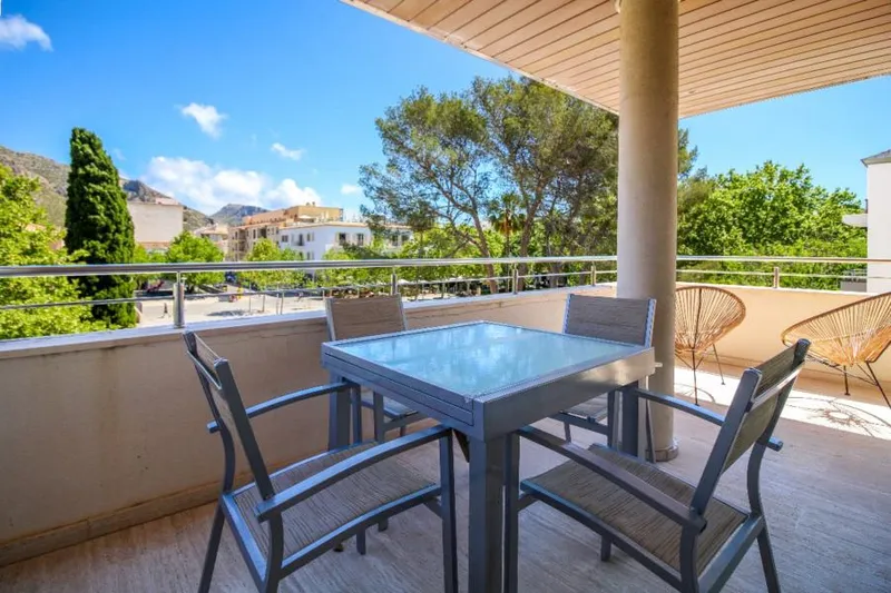 Sold by our company Great size 4 bedroom apartment with lift and swimming pool on the main square of Puerto Pollensa — photo 10