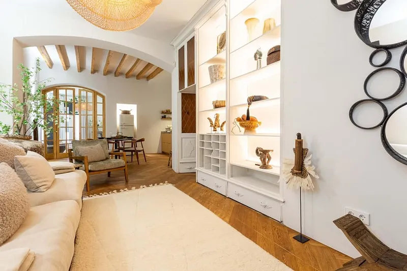 Exceptional Renovation in the Heart of La Missio – Spacious Apartment with Charm and Character — photo 7