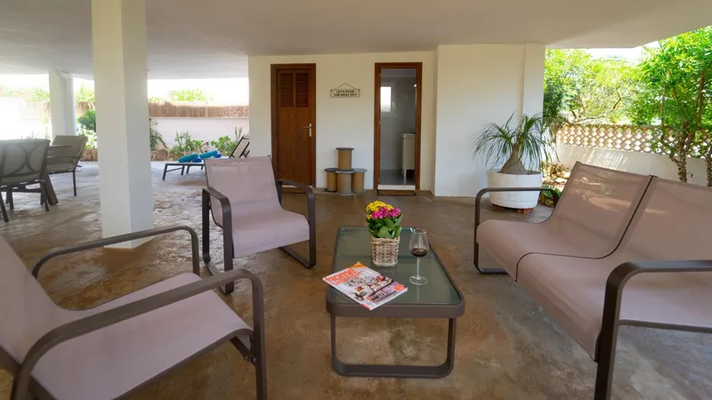 Chalet with tourist license in Santanyí: The perfect fusion between architecture and tranquility — photo 10