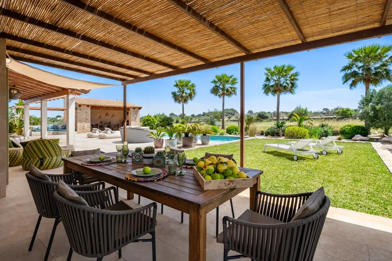 Stone finca with distant views near Ses Salines and Santanyí — photo 4