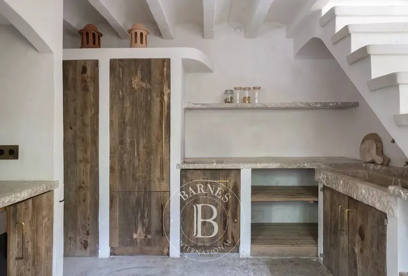 Classic Stone House with Modern Comforts in Central Deià — photo 4