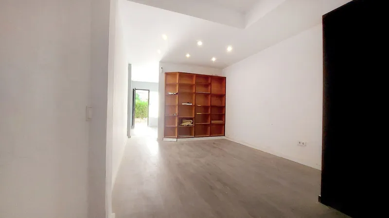 Commercial premises in Son Rapinya, Palma de Mallorca — photo 1
