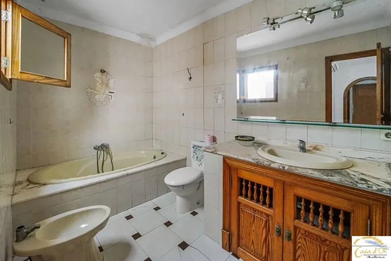 Spacious Apartment with Rooftop Terrace, Fireplace and Private Garage in the Heart of Felanitx — photo 11