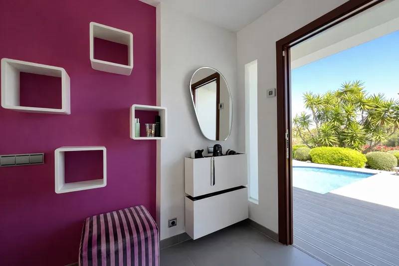 Beautiful family villa in a prestigious location in Nova Santa Ponsa — photo 11