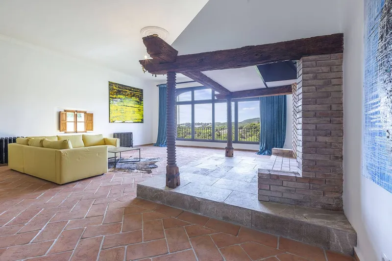 Majestic villa with pool and garden near Palma for rent — photo 10