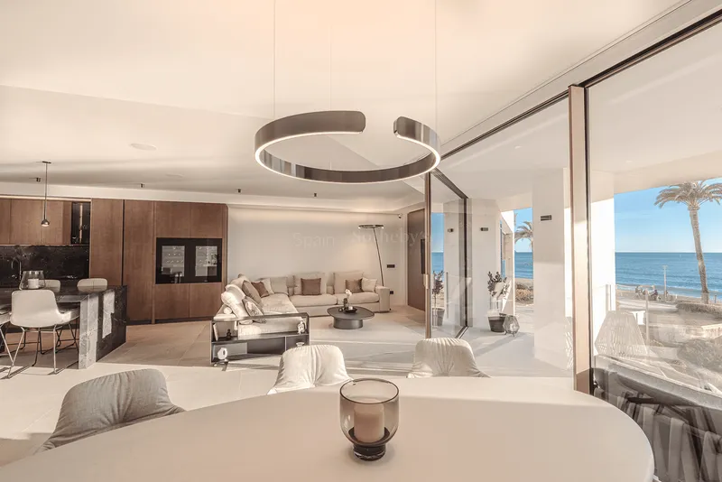 Apartment with sea views in Portixol — photo 5