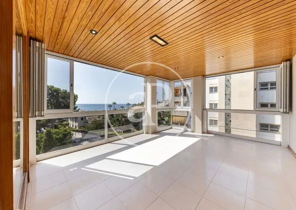 Flat / apartment in Calle d'Escòcia, Sant Agustí, Palma de Mallorca — photo 1