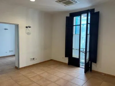 Office - Palma de Mallorca (Sindicat), Built Surface 130m², Terrace Size 9m², Lift — photo 5