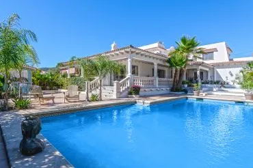 Villa for Sale Near the Beach in Palmanova – Mallorca — photo 1