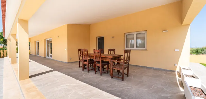 New build chalet 2025 on one floor with 3 suites and pool in Sa Rápita — photo 9