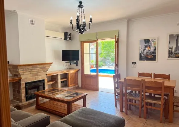 Detached house in Selva — photo 1