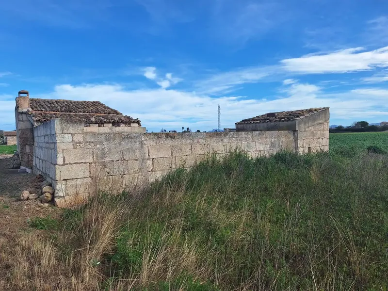 Rustic estate for sale with own well and irrigation pond, about 5,324 m2 of land and easy access next to the road — photo 10