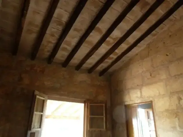Rustic estate for sale in Algaida, cemetery road and old Randa road. House of 120 m2 habitable, plus other dependencies. All — photo 1