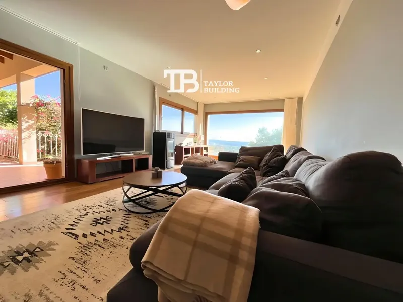 TaylorBuilding Real Estate sells this incredible detached house in Bunyola, in the Sa Font Seca urbanization, with 8 bedrooms and — photo 4