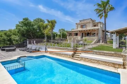Finca with views for sale in Alcudia — photo 1