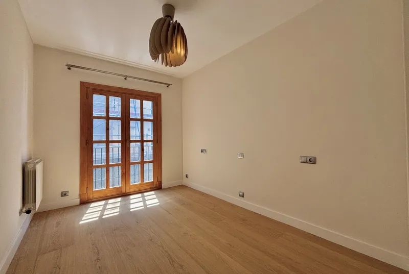 Elegant apartment with 2 parking spaces in the historic center of Palma — photo 9