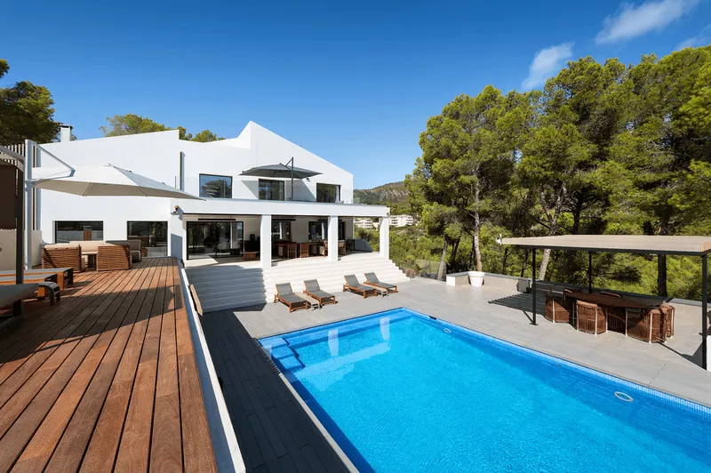 Long-term and seasonal rental: Designer villa with pool for long-term rent — photo 1