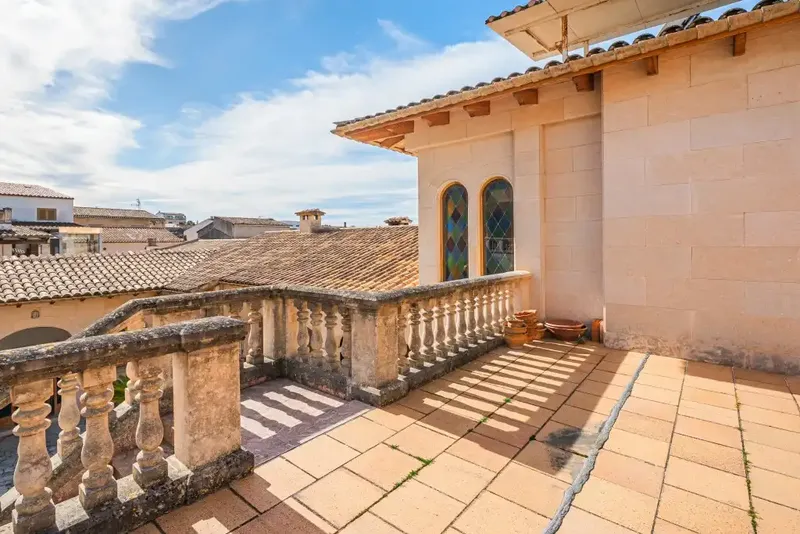 For sale in the heart of the village of Muro, this spacious property of 668 m² on a plot of 456 m² offers a combination of classic design — photo 12