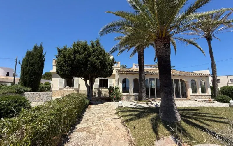 Mediterranean sea-view villa with large garden and relaxed coastal lifestyle in Cala Murada – PM07390 — photo 5