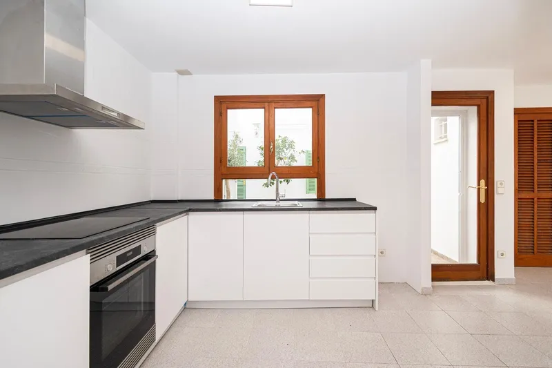 Villa in Ciudad Jardin - Top location on the second sea line — photo 8