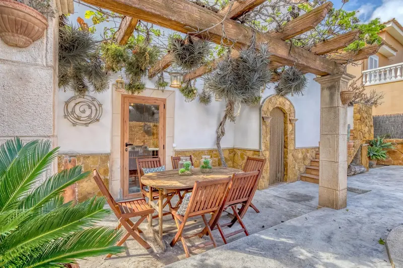 Chalet con piscina en venta en Son Ferrer — photo 5
