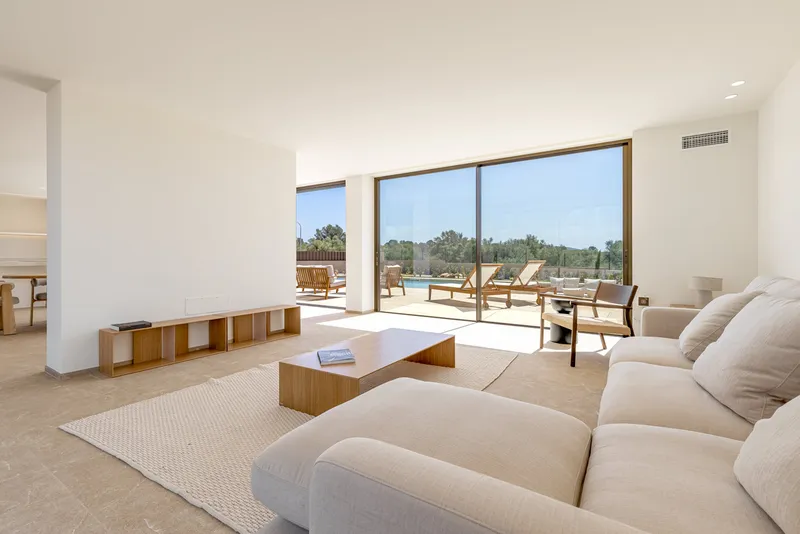 Modern new-build villa in Son Gual 1 — photo 8