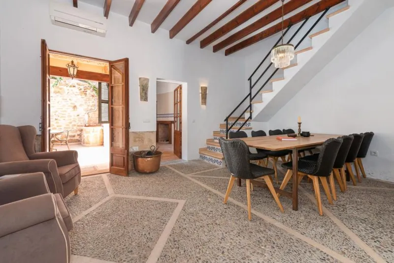 Beautiful renovated town house, ready to move in, in Alcudia old town — photo 11
