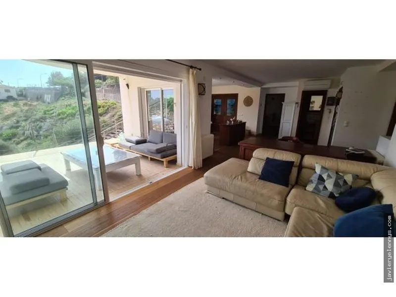 Rental of independent house or villa in Son Moro — photo 4